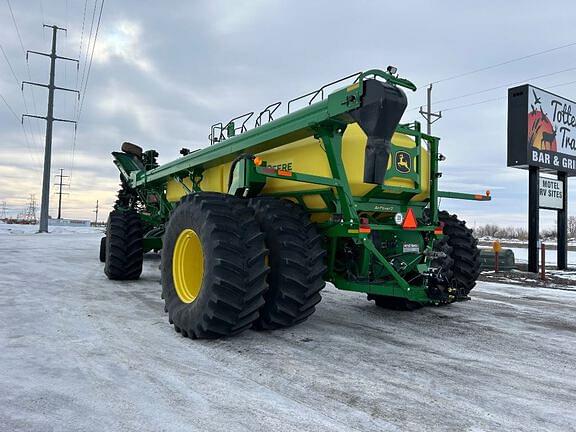 Image of John Deere N560F equipment image 2