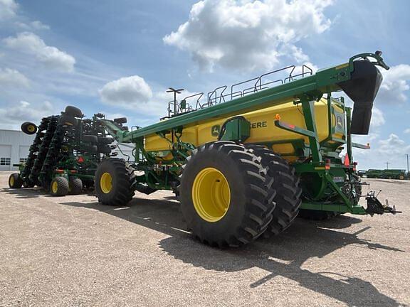 Image of John Deere N560F equipment image 2