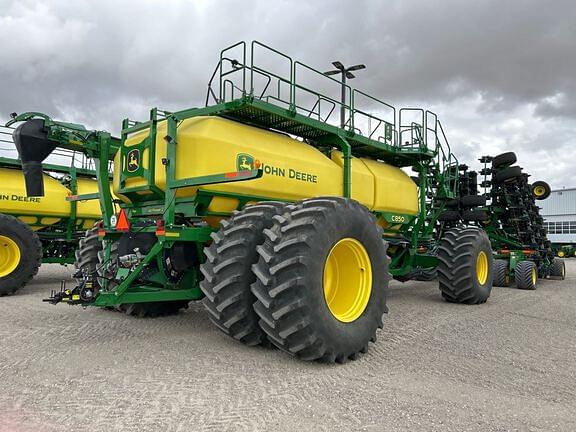 Image of John Deere N560F equipment image 4