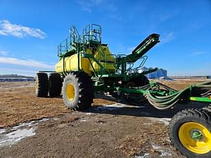 Main image John Deere N560F 6