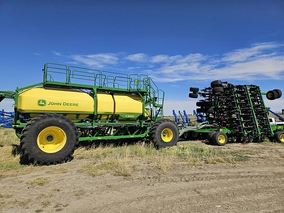Image of John Deere N560F Primary image
