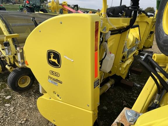 Image of John Deere 659 equipment image 3