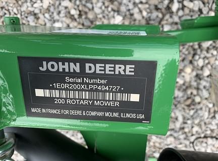 Image of John Deere R200 equipment image 4