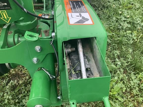 Image of John Deere R240 equipment image 4