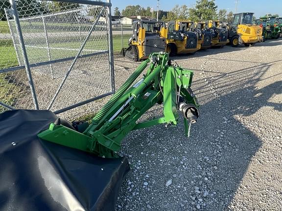 Image of John Deere R310 equipment image 4