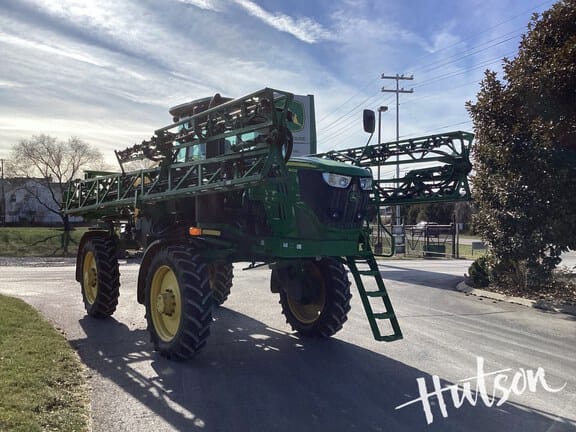 2023 John Deere R4023 Equipment Image0