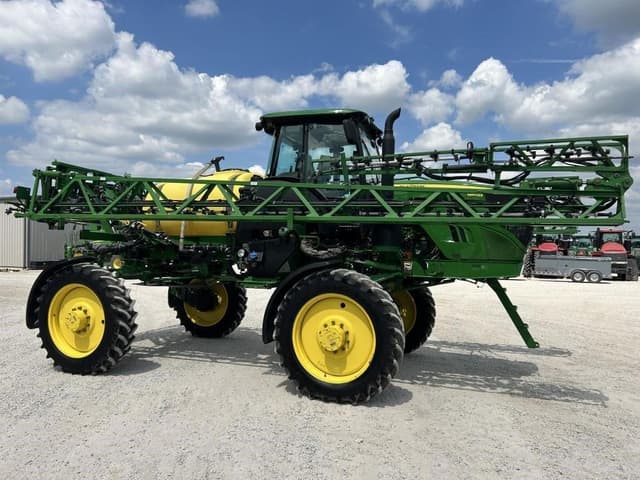 Image of John Deere R4023 equipment image 1