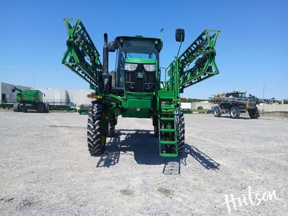 Image of John Deere R4023 equipment image 1