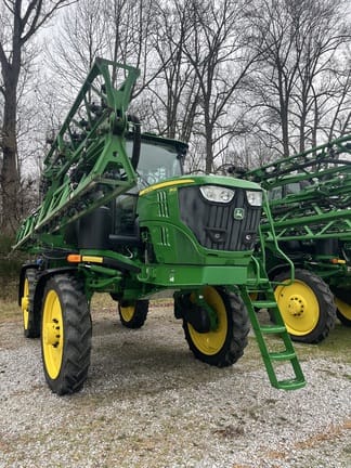 2023 John Deere R4023 Equipment Image0