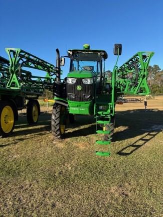 Main image John Deere R4023