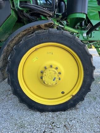 Image of John Deere R4023 equipment image 4
