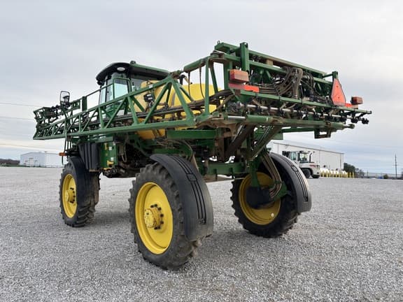Image of John Deere R4023 equipment image 1