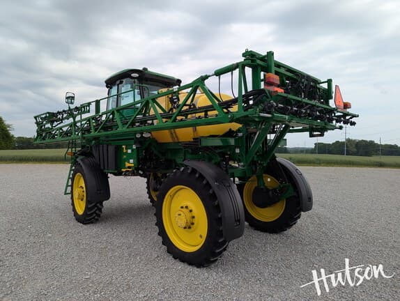 Image of John Deere R4023 equipment image 3