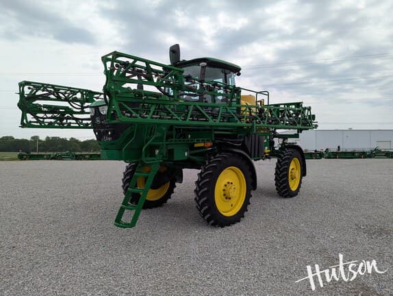 Image of John Deere R4023 equipment image 1