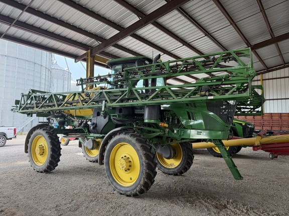 2023 John Deere R4023 Equipment Image0