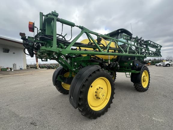 Image of John Deere R4023 equipment image 4