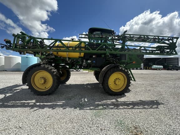 Image of John Deere R4023 equipment image 1