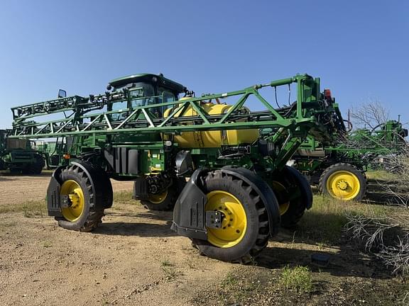 Image of John Deere R4023 equipment image 3