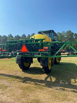 Image of John Deere R4023 equipment image 4