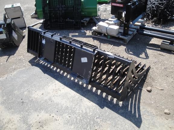 Image of John Deere R84 equipment image 2