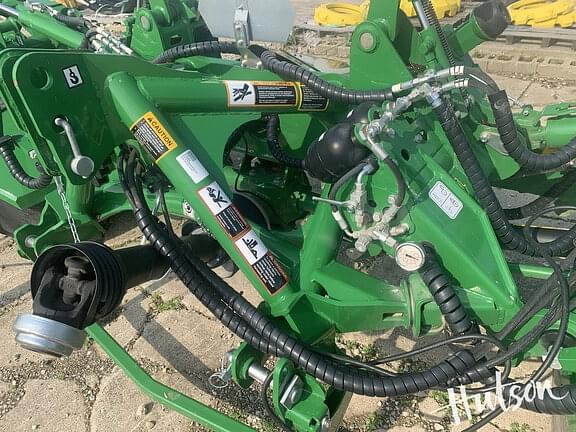 Image of John Deere R990M equipment image 4