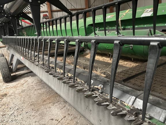 Image of John Deere RD30F equipment image 4