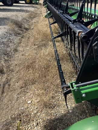 Image of John Deere RD30F equipment image 4