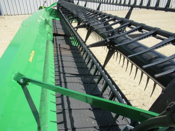 Image of John Deere RD30F equipment image 2