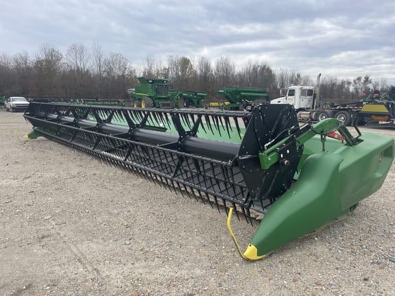 Main image John Deere RD35F