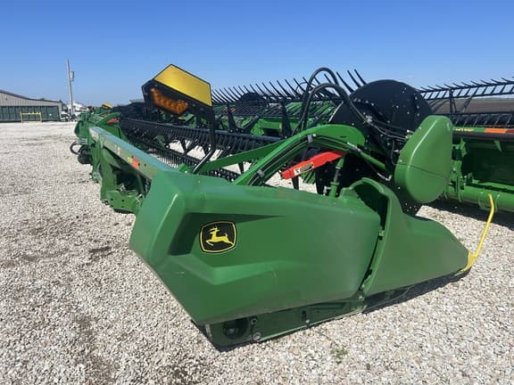 Image of John Deere RD35F equipment image 2