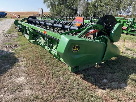 Image of John Deere RD35F equipment image 3