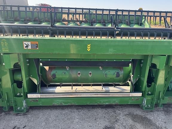 Image of John Deere RD35F equipment image 4