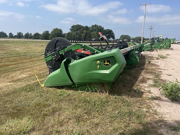 Image of John Deere RD35F equipment image 2