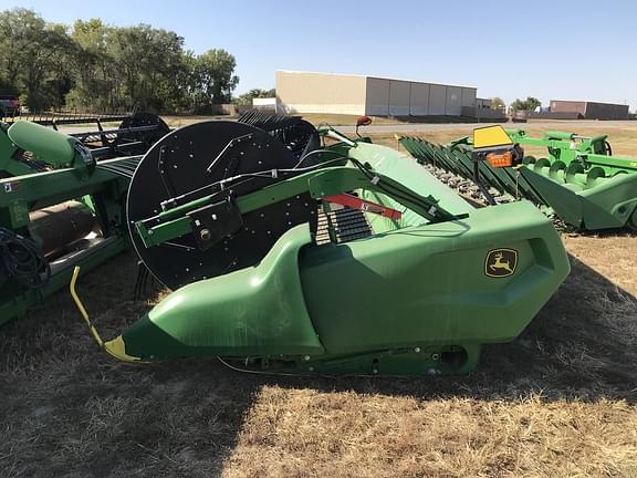 Image of John Deere RD35F equipment image 1