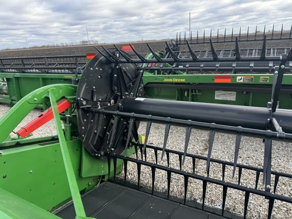 Image of John Deere RD35F equipment image 1