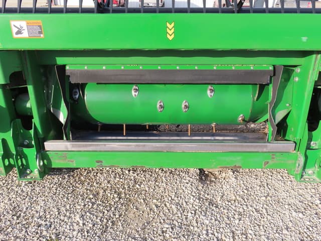 Image of John Deere RD35F equipment image 2