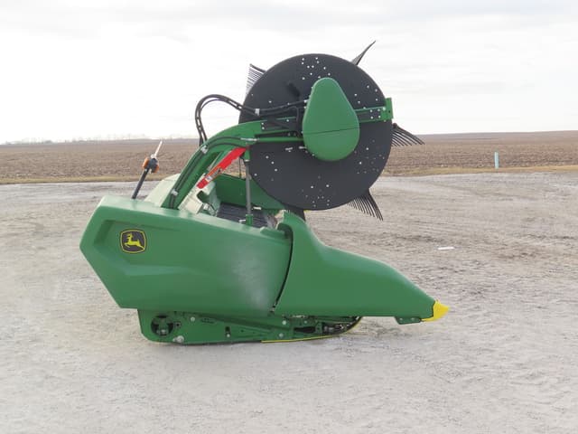 Image of John Deere RD35F equipment image 1