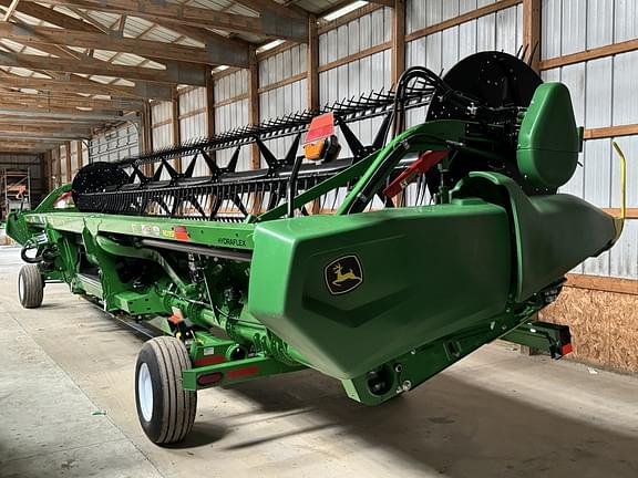 Image of John Deere RD35F equipment image 3