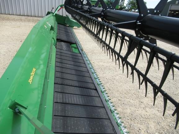 Image of John Deere RD35F equipment image 3