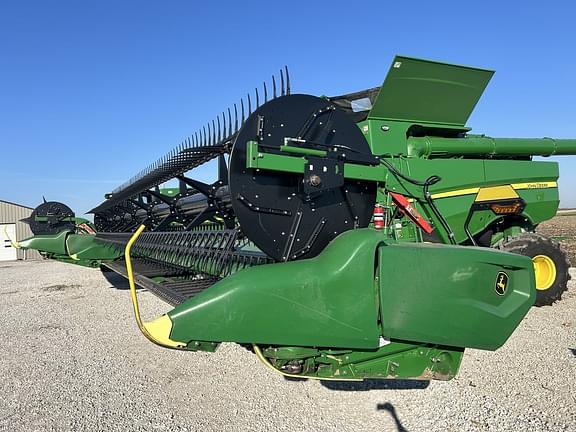 Image of John Deere RD35F Primary image