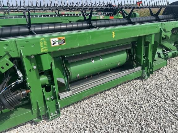 Image of John Deere RD35F equipment image 3