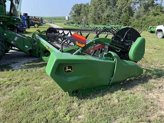 Image of John Deere RD35F equipment image 4