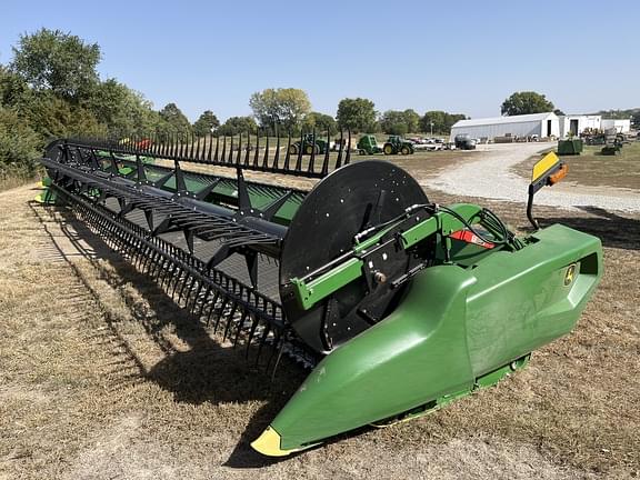 Image of John Deere RD35F Primary image