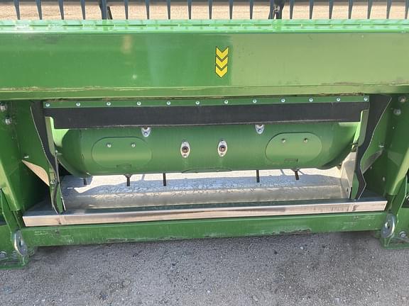 Image of John Deere RD35F equipment image 4