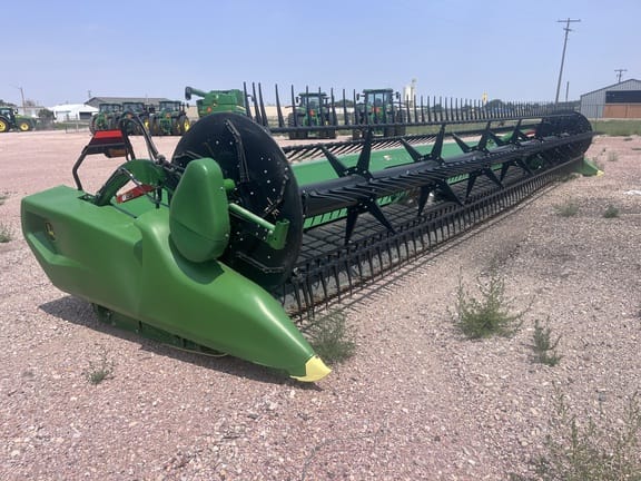 Main image John Deere RD35F