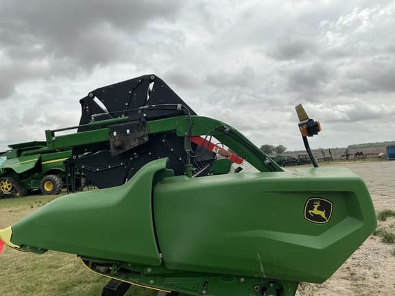 Image of John Deere RD35F equipment image 1