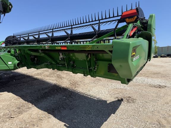 Image of John Deere RD35F equipment image 2