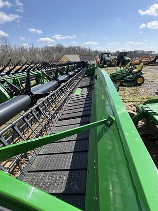 Image of John Deere RD35F equipment image 3