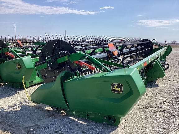 Image of John Deere RD35F equipment image 3