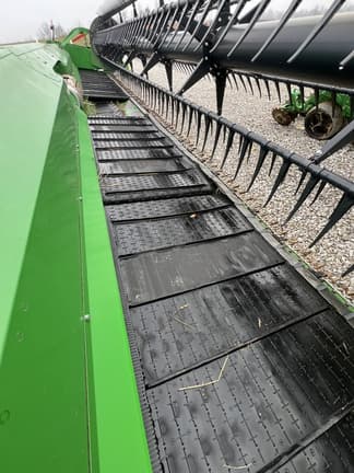 Image of John Deere RD35F equipment image 4